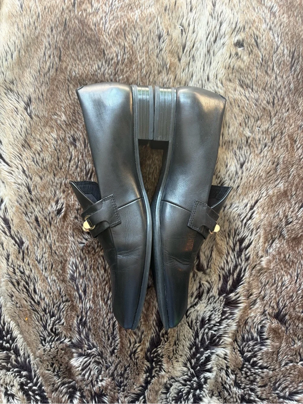 Vagabond Frances Leather Black Loafers with Gold Chain Detail (Size 41 / U.S. 11